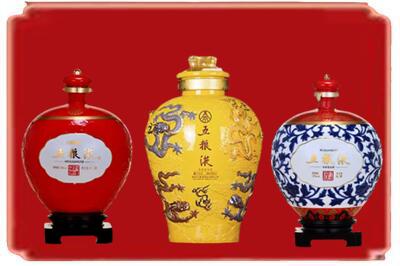 东安县烟酒回收五粮液各种摆件.jpg
